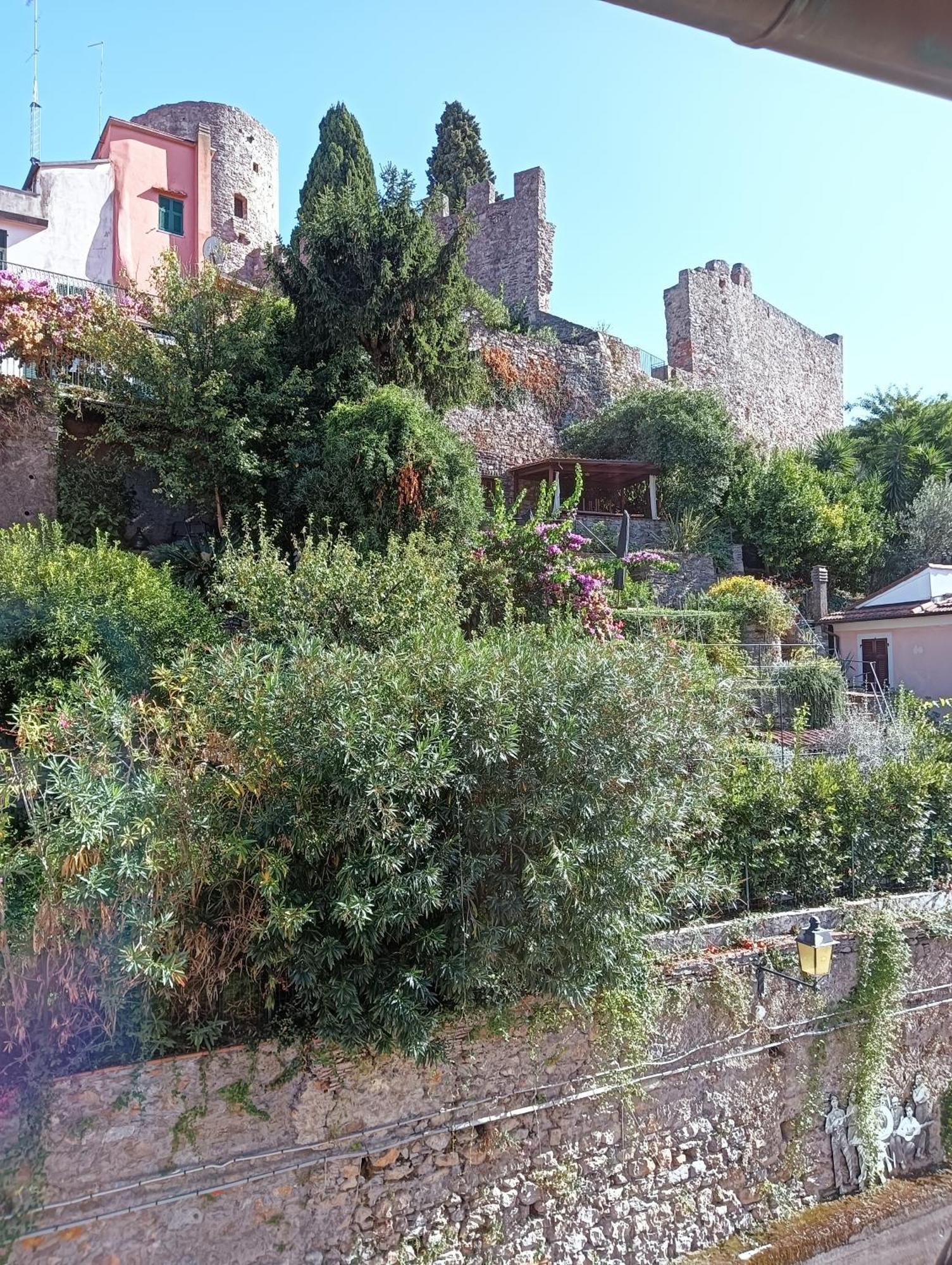 La Terrazza Di Ameglia Alta Apartman Kültér fotó