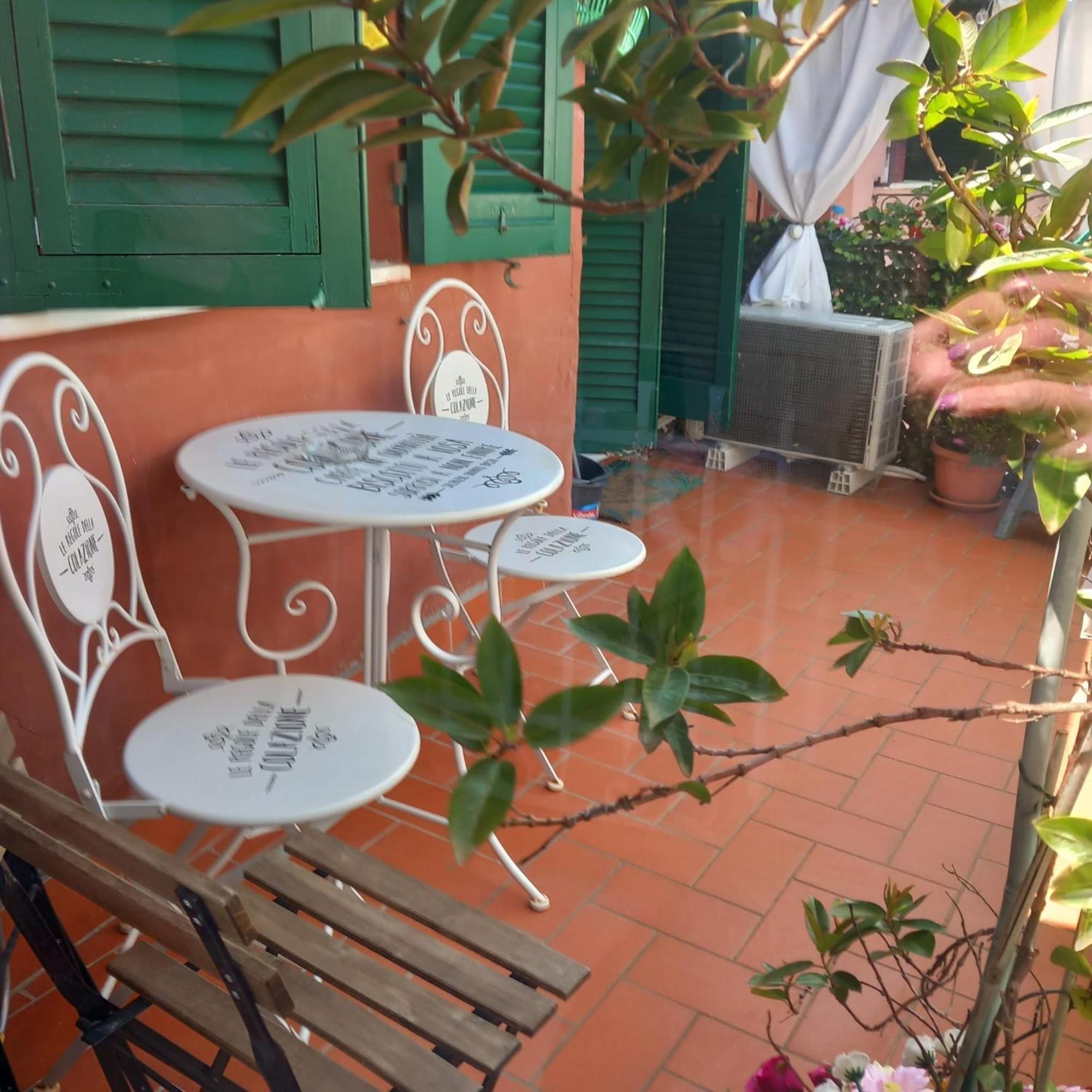 La Terrazza Di Ameglia Alta Apartman Kültér fotó