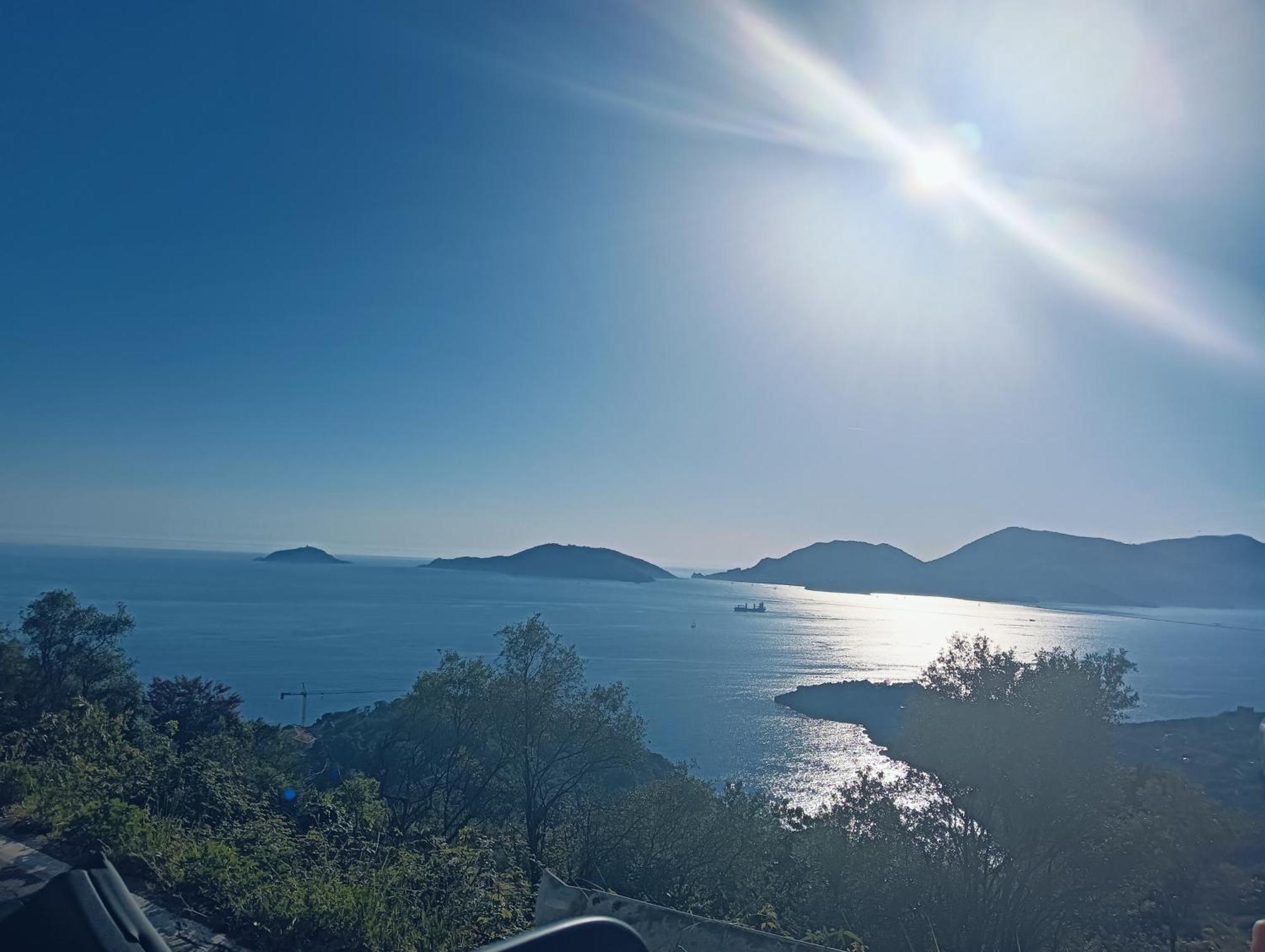 La Terrazza Di Ameglia Alta Apartman Kültér fotó