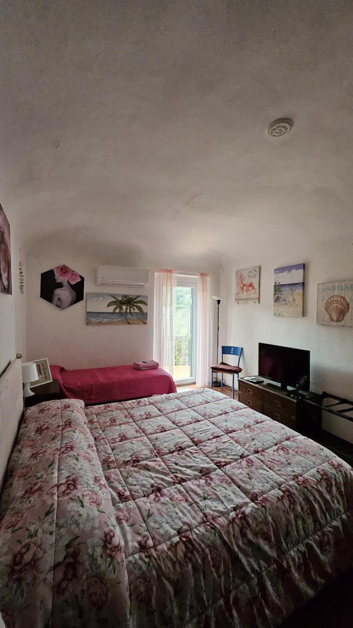 La Terrazza Di Ameglia Alta Apartman Kültér fotó